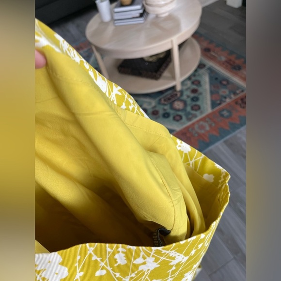 Taylor| Floral Dress in Bright Neon Tone, Size 4•••Perfect for Spring! - Picture 8 of 16